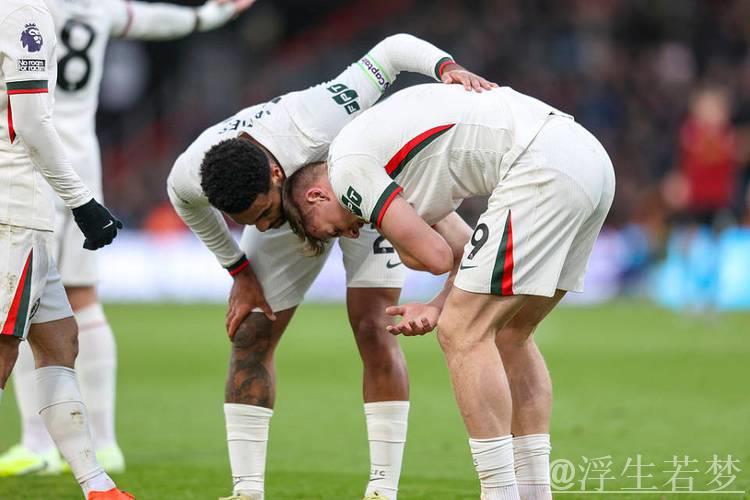 切尔西0-0伯恩茅斯!英超3轮不胜仅拿2分 加纳乔中柱 9号锋霸伤退 切尔西0-0伯恩茅斯!英超3轮不胜仅拿2分 加纳乔中柱 9号锋霸伤退